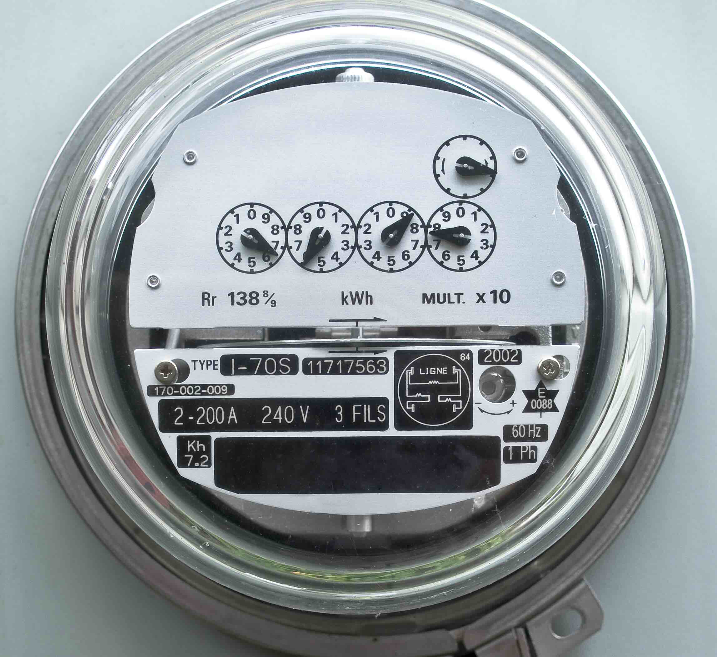 Energy Efficiency Upgrades: Smart Ways to Lower Your Electric Bill